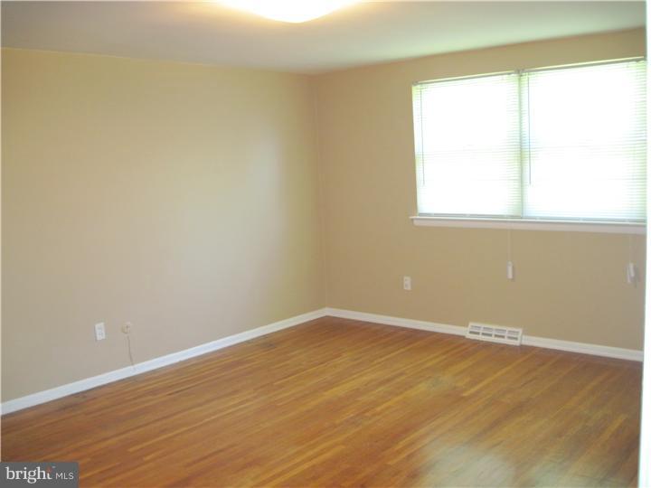 9766 Susan Road Philadelphia, PA 19115 - Photo 8 of 16 Bedroom - Main