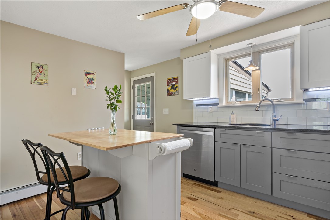 176 Rutland Street Cranston, RI 02920 - Photo 11 of 36 Gallery Image 11