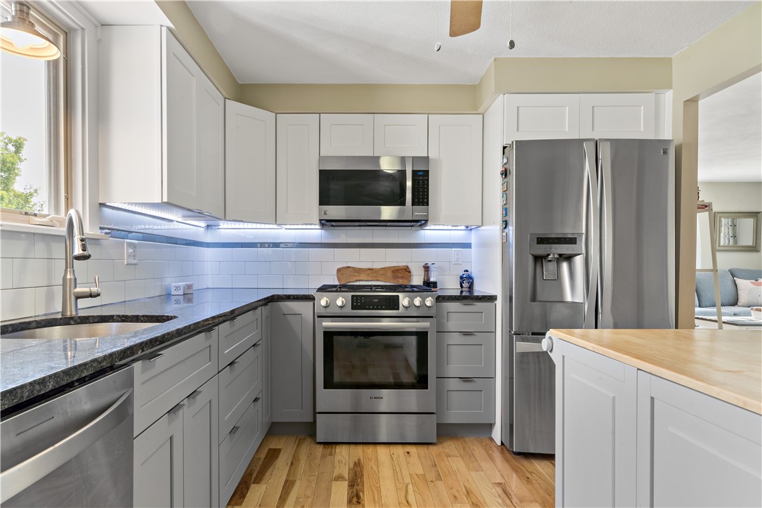 176 Rutland Street Cranston, RI 02920 - Photo 13 of 36 Gallery Image 13