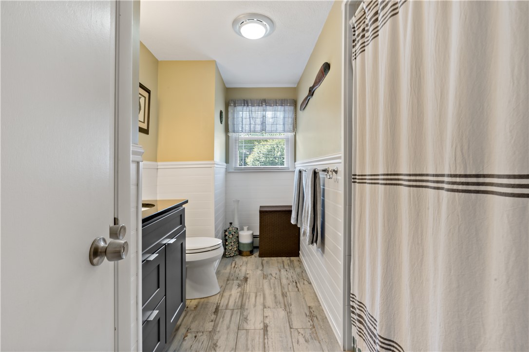 176 Rutland Street Cranston, RI 02920 - Photo 25 of 36 Full Bath