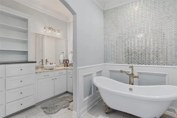 $995,000 | 301 Easton Pvt Drive, Stonewall, LA 71078