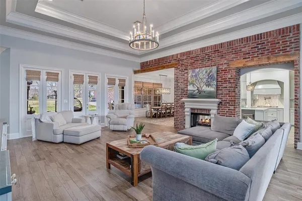 $995,000 | 301 Easton Pvt Drive, Stonewall, LA 71078
