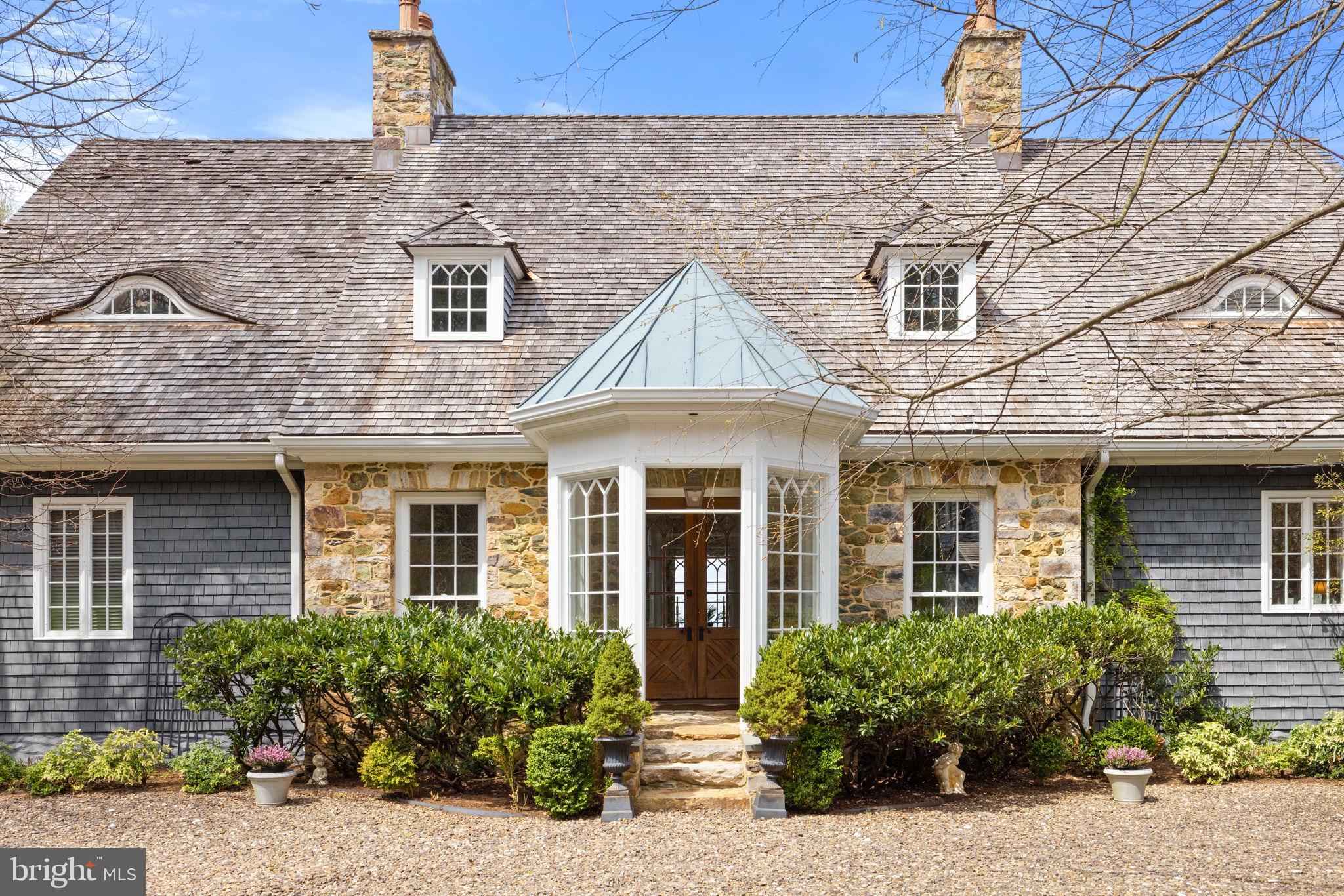 17697 Raven Rocks Road Bluemont, VA 20135 - Photo 3 of 104 Vestibule with stunning double doors