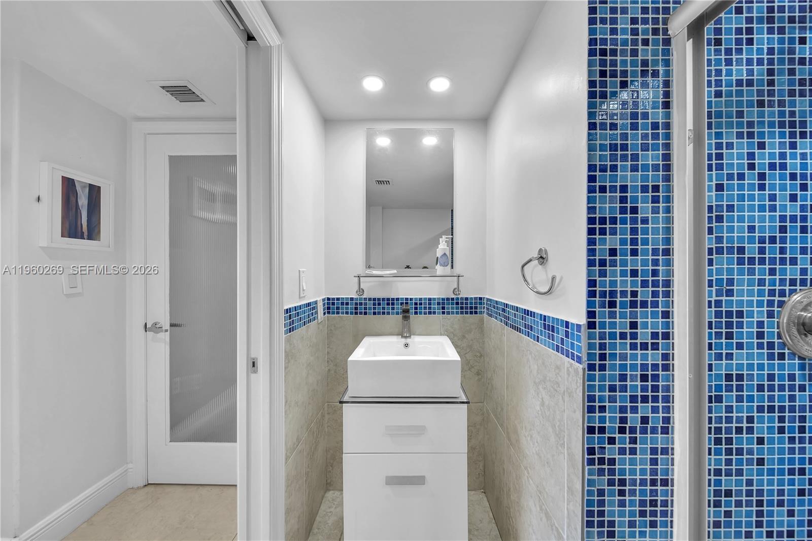 90 Alton Road, Unit 2604 Miami Beach, FL 33139 - Photo 20 of 36