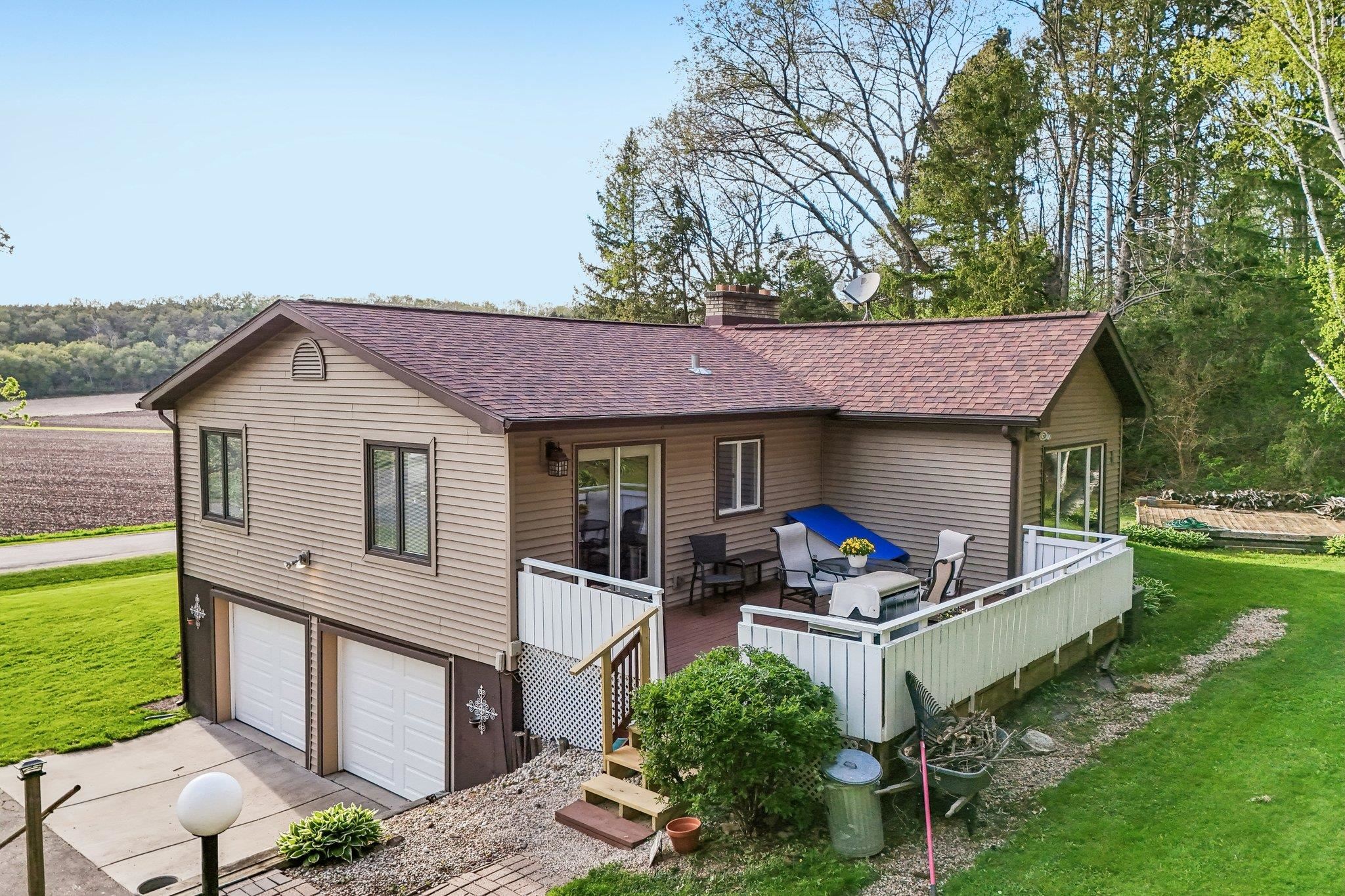 5030 South Valley Road Black Earth, WI 53515 - Photo 5 of 55