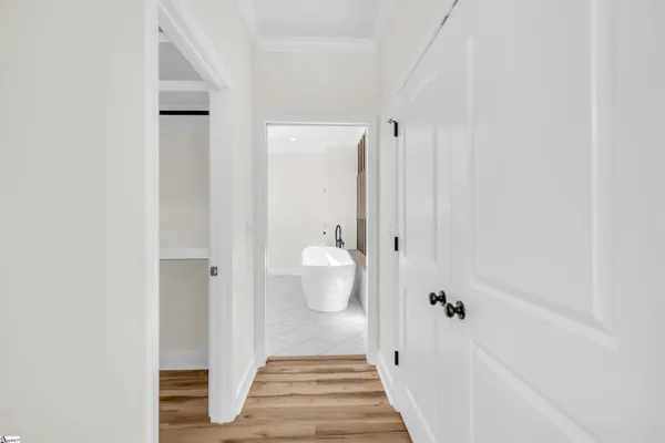 $750,000 | 301 Portland Circle, Greenwood, SC 29649