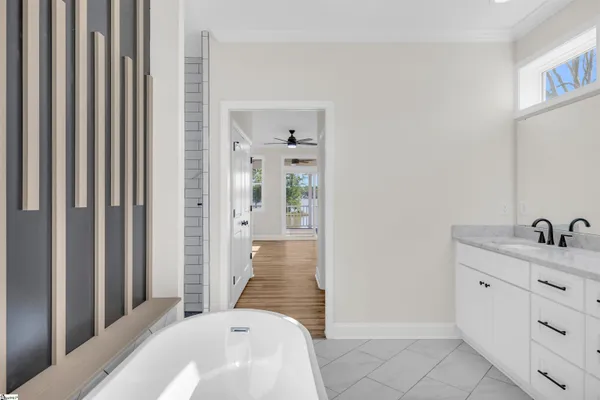 $750,000 | 301 Portland Circle, Greenwood, SC 29649