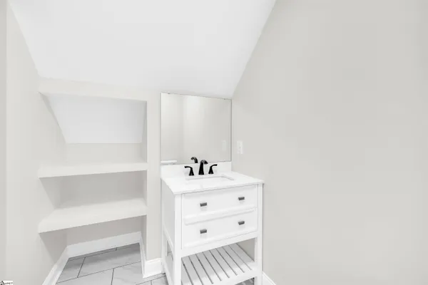 $750,000 | 301 Portland Circle, Greenwood, SC 29649