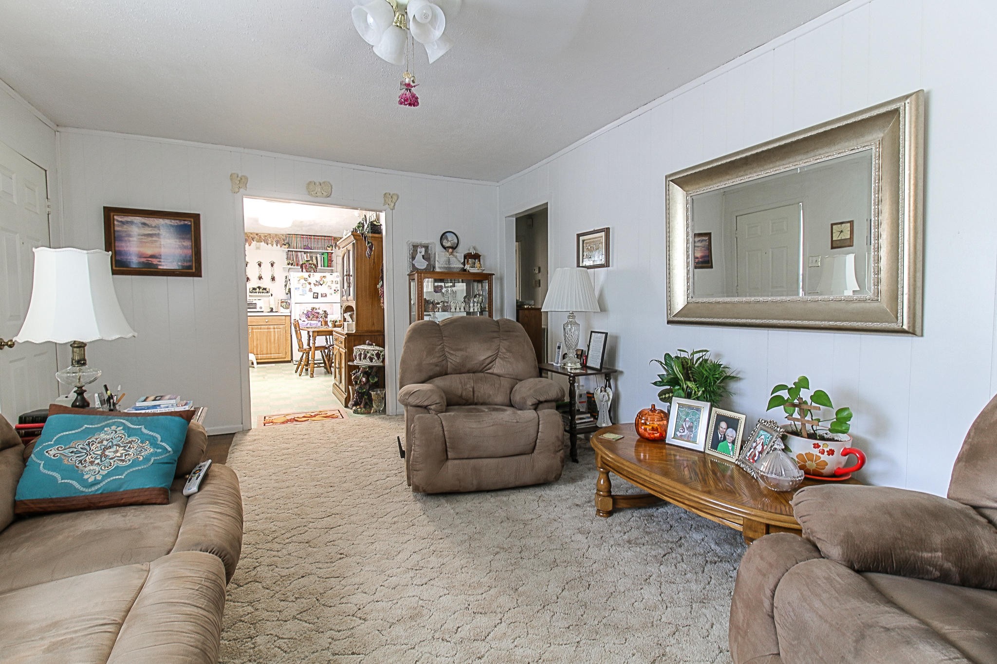 10425 Slemp Road Kodak, TN 37764 - Photo 9 of 21 a living room with furniture and a window