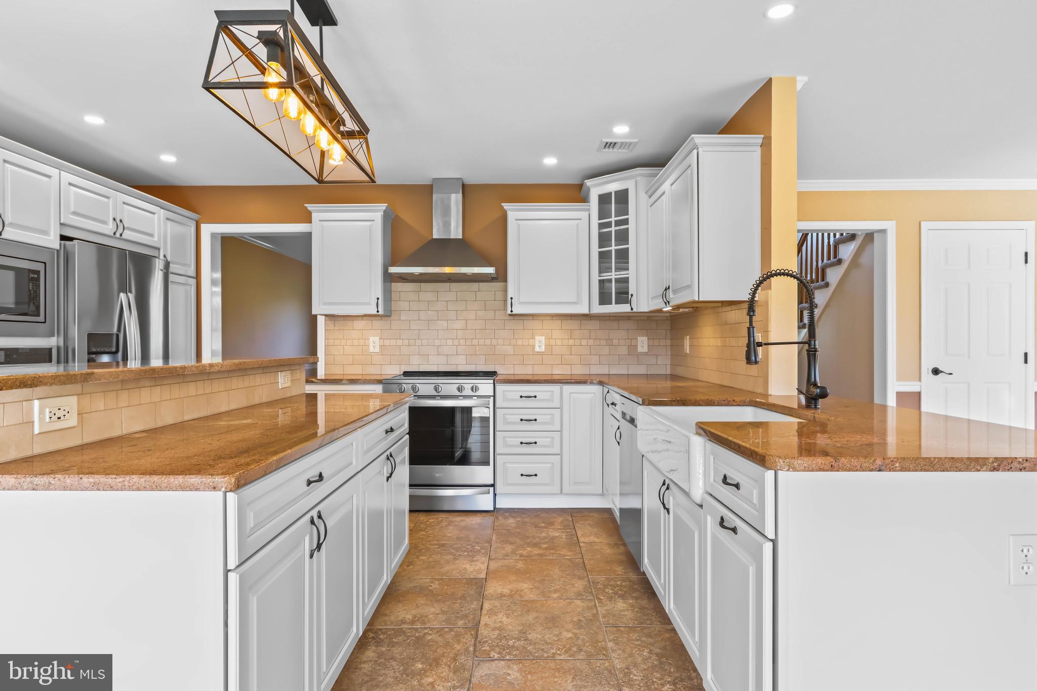 5240 Geissinger Road Zionsville, PA 18092 - Photo 2 of 73 Gallery Image 2