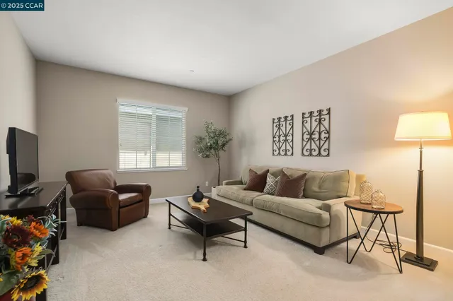 $850,000 | 490 Stratford Way, Brentwood, CA 94513