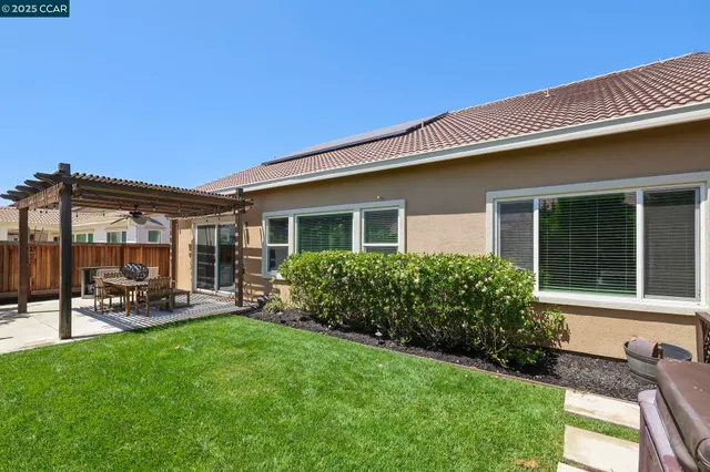 $850,000 | 490 Stratford Way, Brentwood, CA 94513