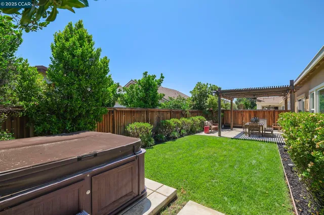 $850,000 | 490 Stratford Way, Brentwood, CA 94513