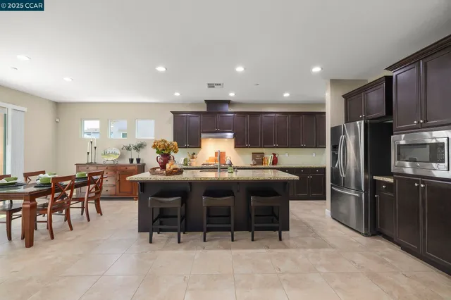 $850,000 | 490 Stratford Way, Brentwood, CA 94513