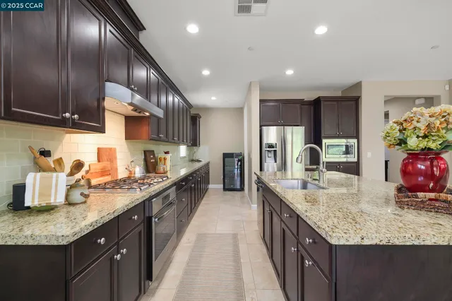 $850,000 | 490 Stratford Way, Brentwood, CA 94513