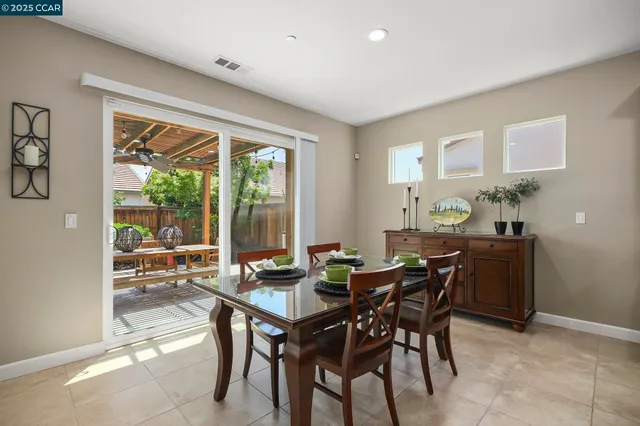 $850,000 | 490 Stratford Way, Brentwood, CA 94513