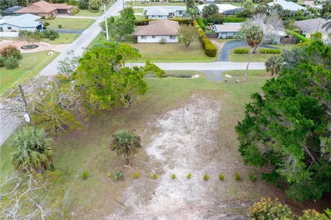 $599,000 | 264 Cypress Way West, Naples, FL 34110