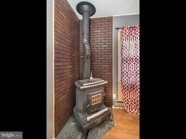 120 Goldengate Road Levittown, PA 19057 - Photo 7 of 13 View