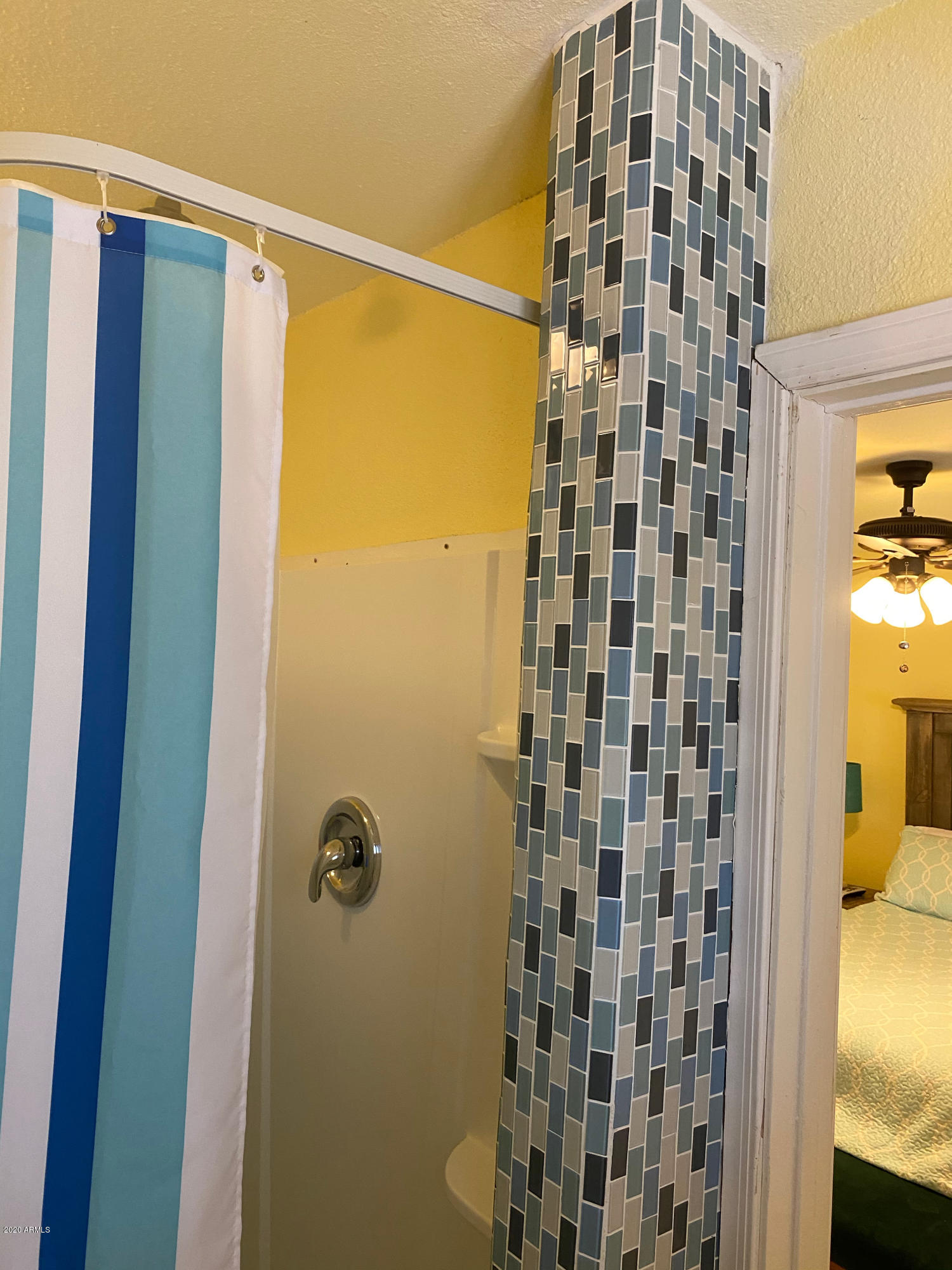 13086 Fallow Deer Road Parks, AZ 86018 - Photo 22 of 63 Master Shower