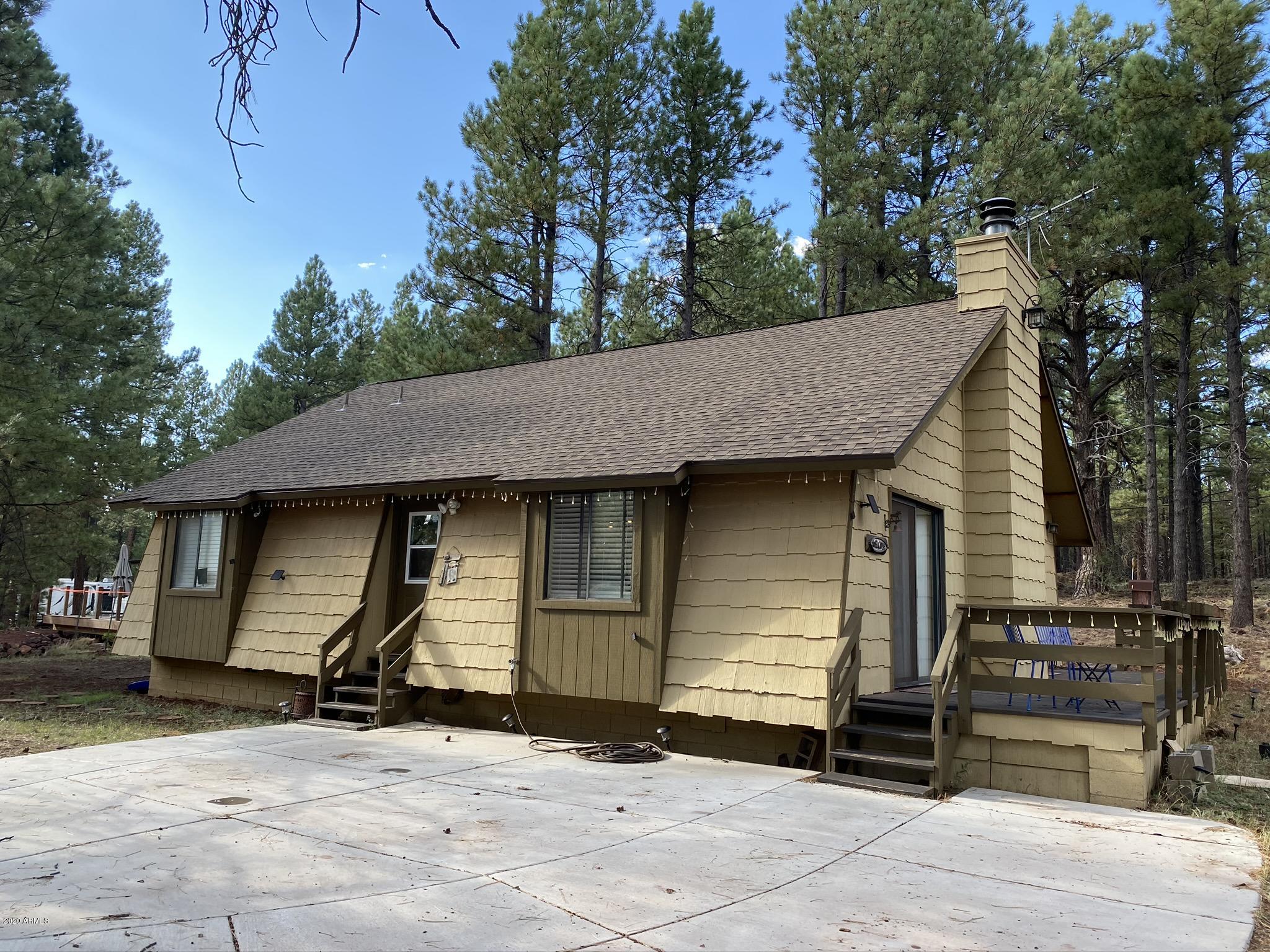 13086 Fallow Deer Road Parks, AZ 86018 - Photo 33 of 63 Side View of Cabin