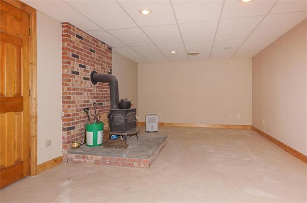 41 Frye Road Bolton, MA 01740 - Photo 14 of 24 a room with natural light