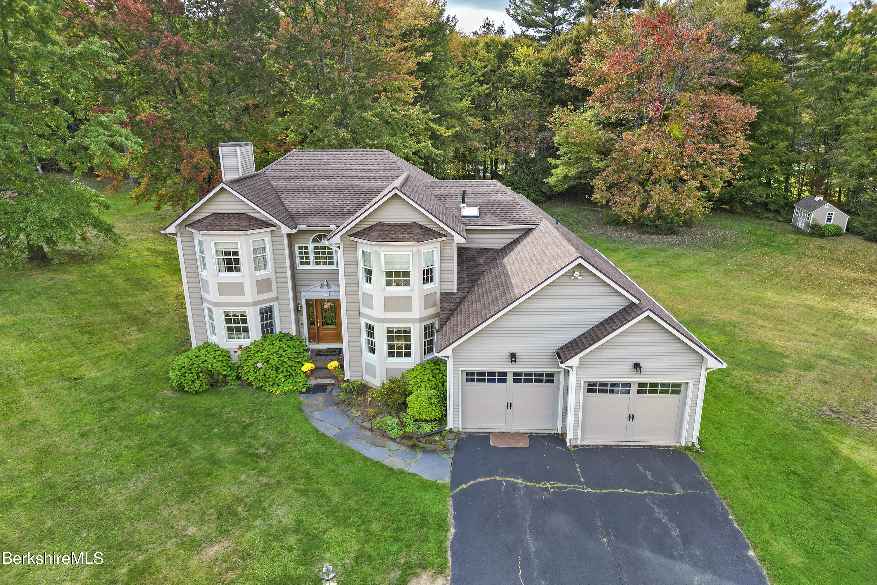 900 Aerial View