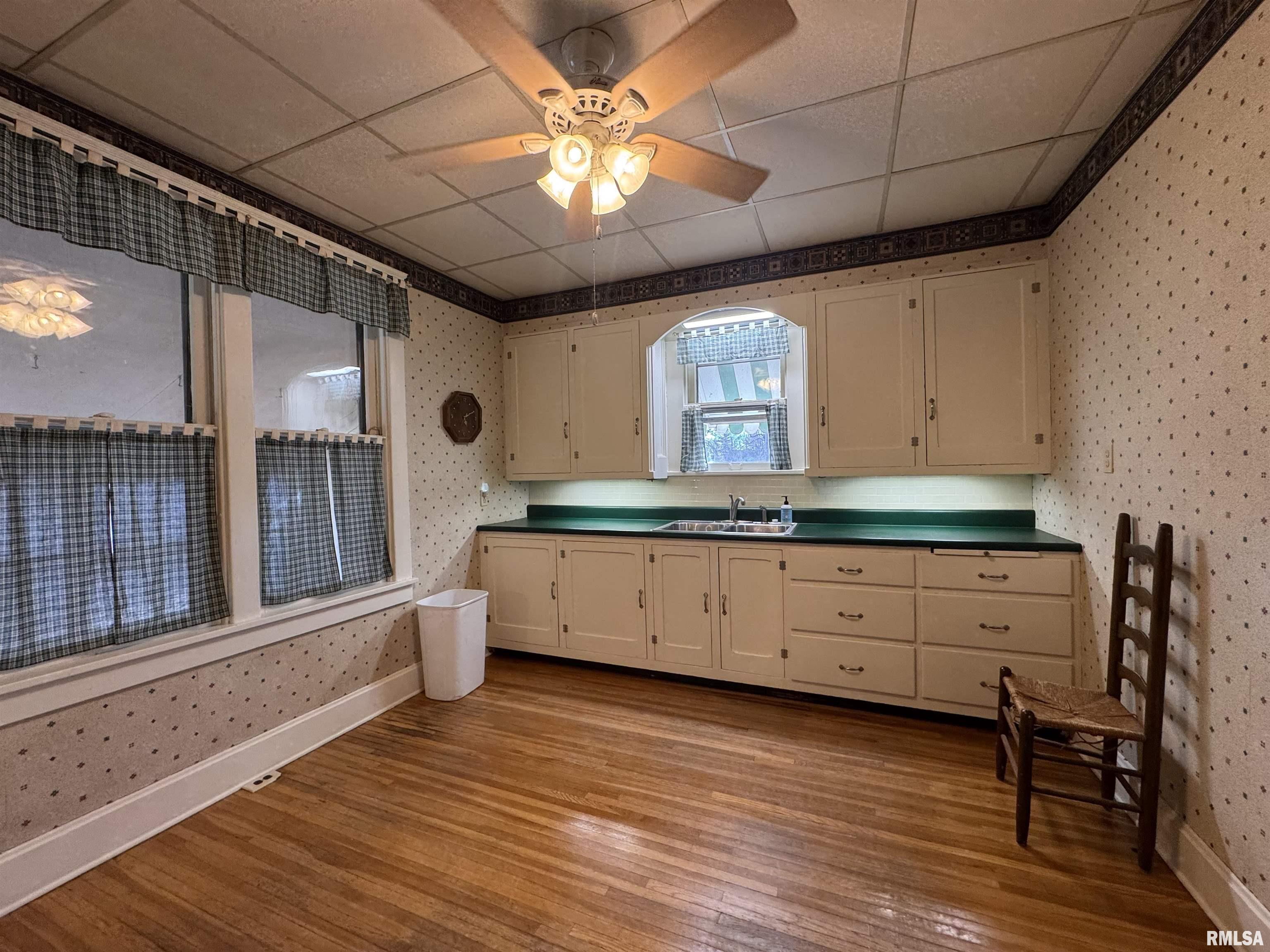 422 North Randolph Street Macomb, IL 61455 - Photo 11 of 23