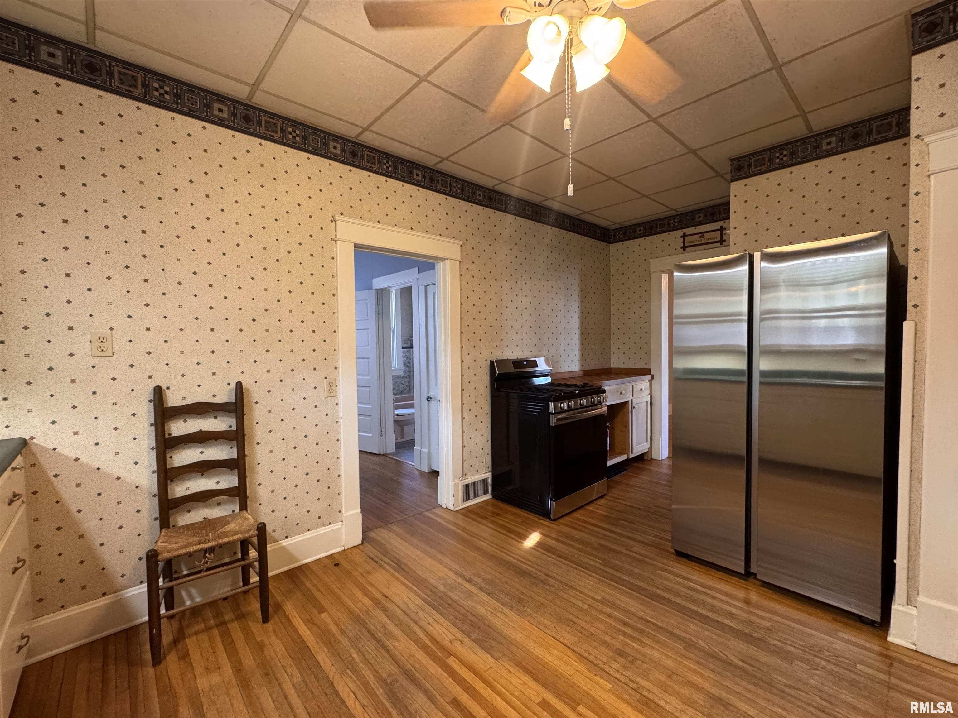 422 North Randolph Street Macomb, IL 61455 - Photo 13 of 23