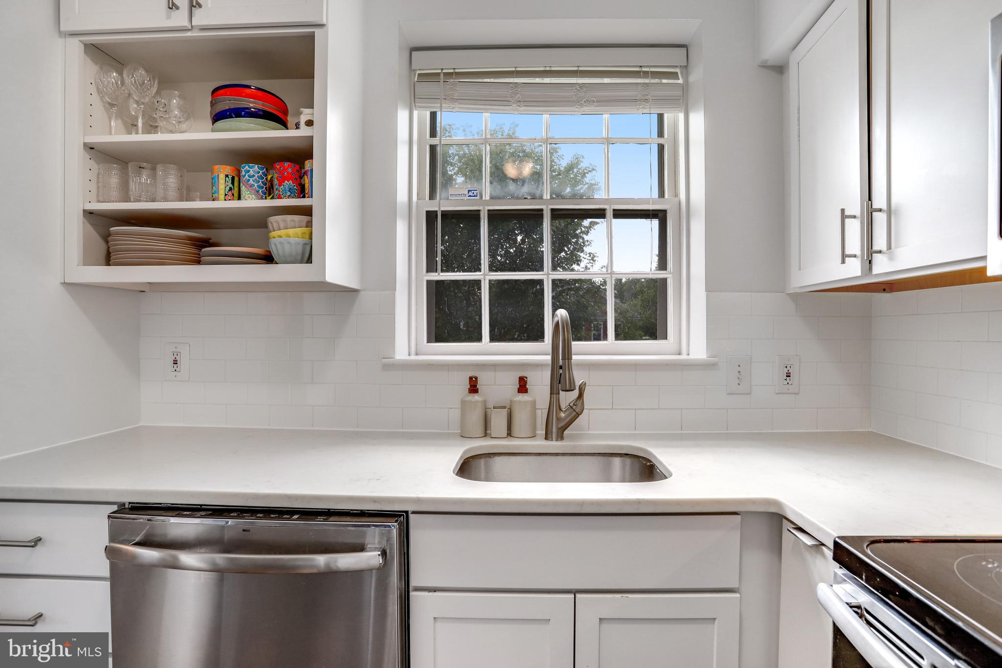 3856 Porter Street Northwest, Unit B368 Washington, DC 20016 - Photo 15 of 41 Window in kitchen