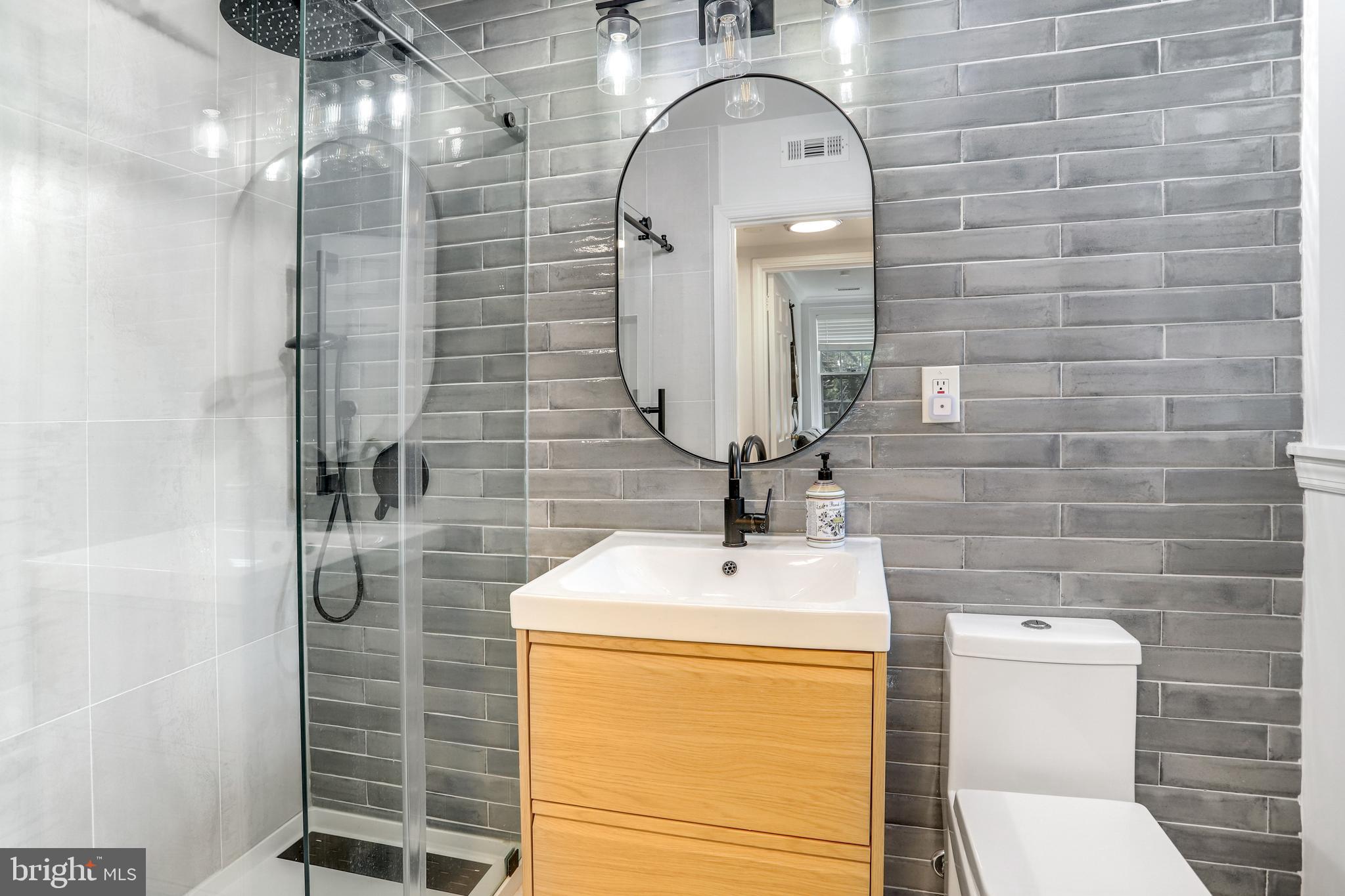 3856 Porter Street Northwest, Unit B368 Washington, DC 20016 - Photo 18 of 41 One of two completely renovated full baths