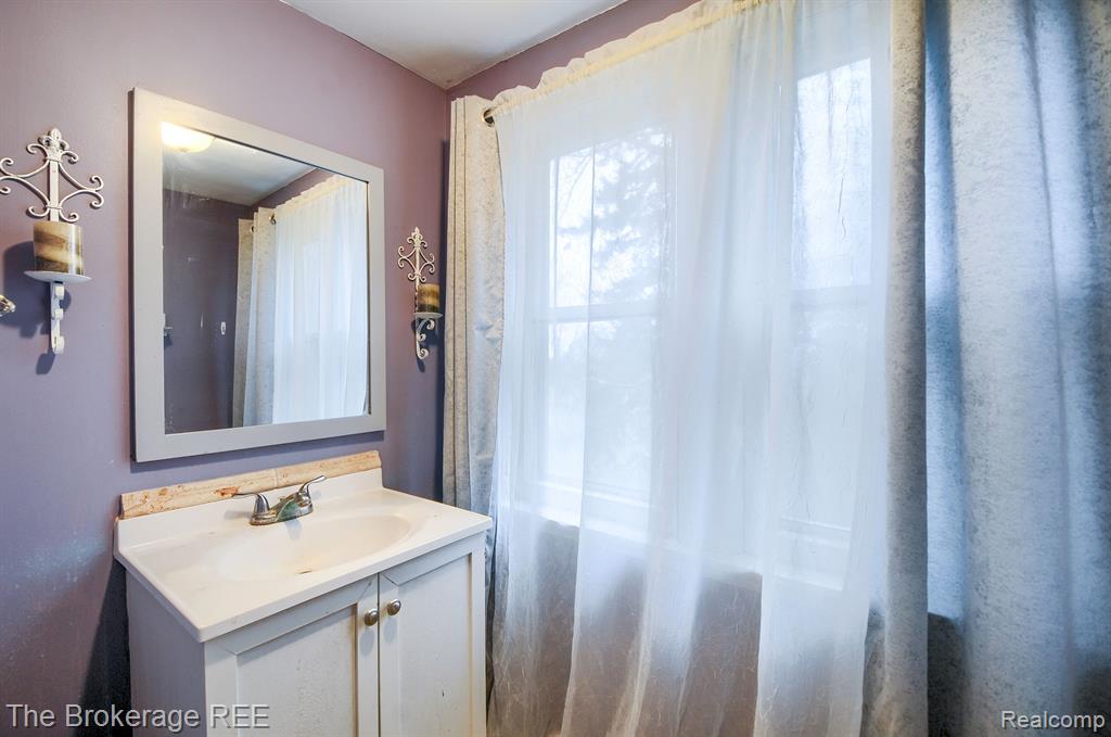6481 Sharp Road Swartz Creek, MI 48473 - Photo 17 of 41