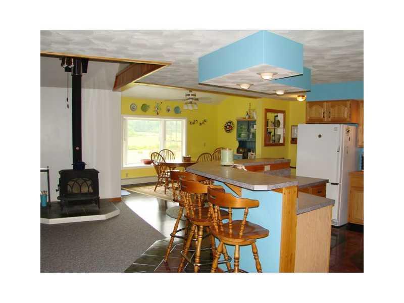 94 Waterville Road Norridgewock, ME 04957 - Photo 14 of 29 Interior Space/Layout.