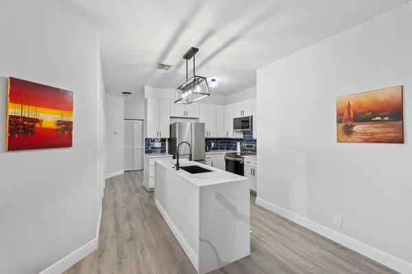 $3,000 | 113 Lighthouse Circle, Unit H, Tequesta, FL 33469