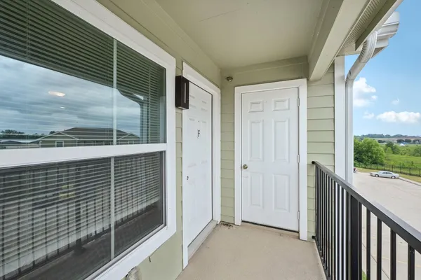 $1,200 | 254 Plez Morgan Drive, Unit E, Montgomery, TX 77356