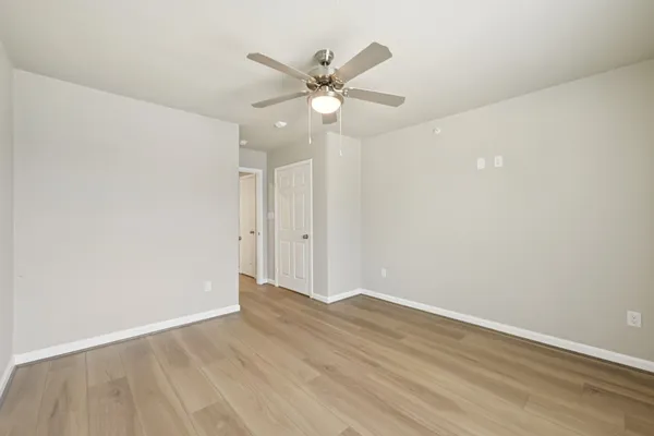 $1,200 | 254 Plez Morgan Drive, Unit E, Montgomery, TX 77356