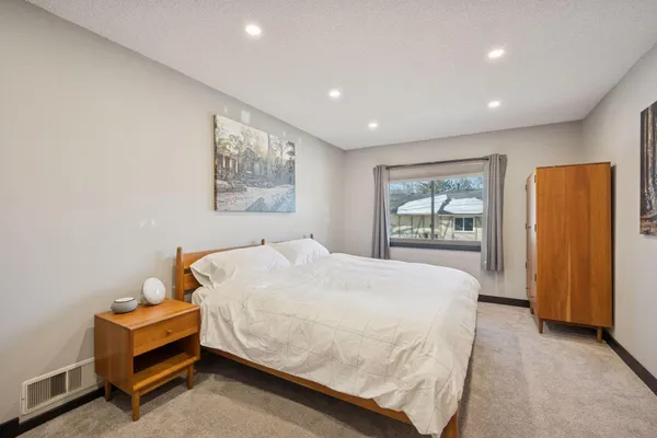 $299,900 | 7511 Wedgewood Way North, Maple Grove, MN 55311