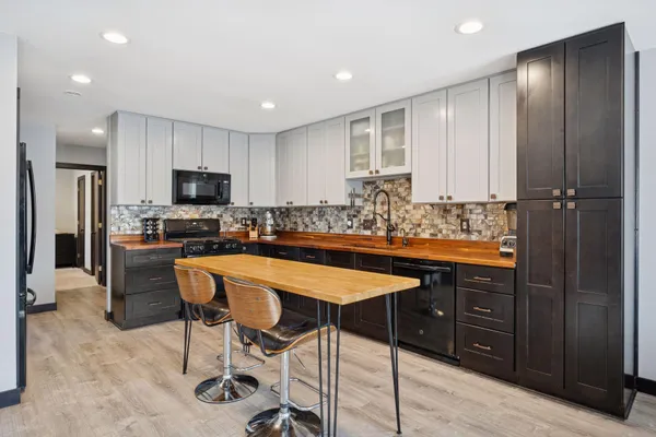 $299,900 | 7511 Wedgewood Way North, Maple Grove, MN 55311