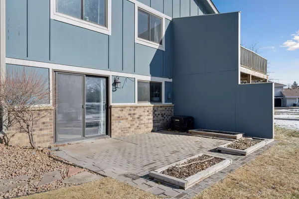 $299,900 | 7511 Wedgewood Way North, Maple Grove, MN 55311