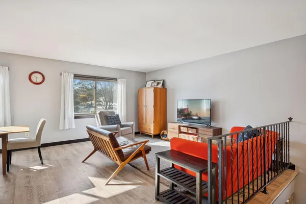 $299,900 | 7511 Wedgewood Way North, Maple Grove, MN 55311