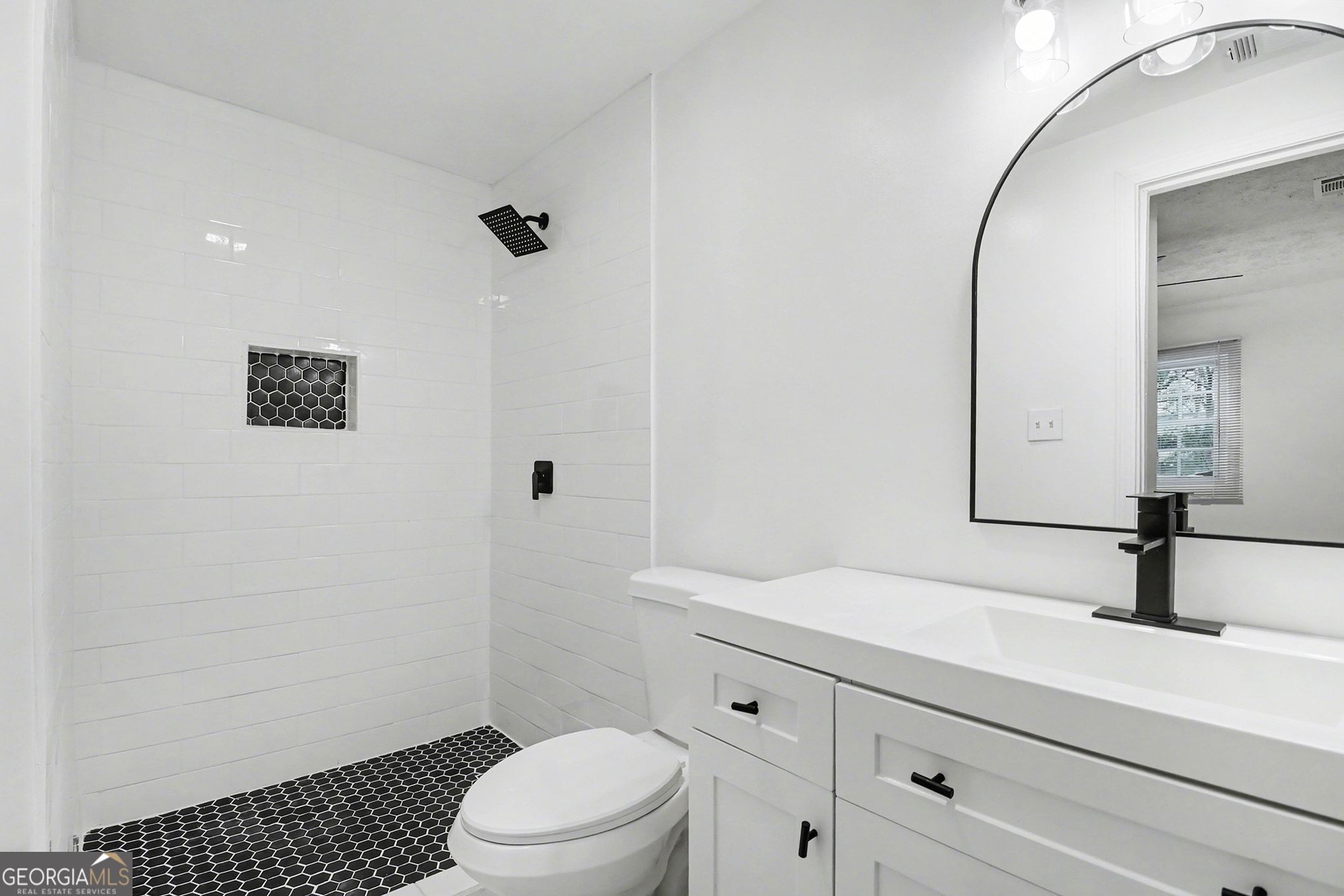 2160 Dowdell Drive Atlanta, GA 30341 - Photo 14 of 23