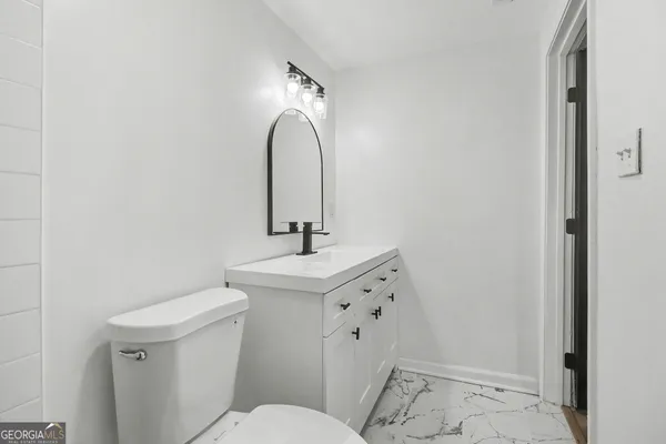 $2,400 | 2160 Dowdell Drive, Atlanta, GA 30341