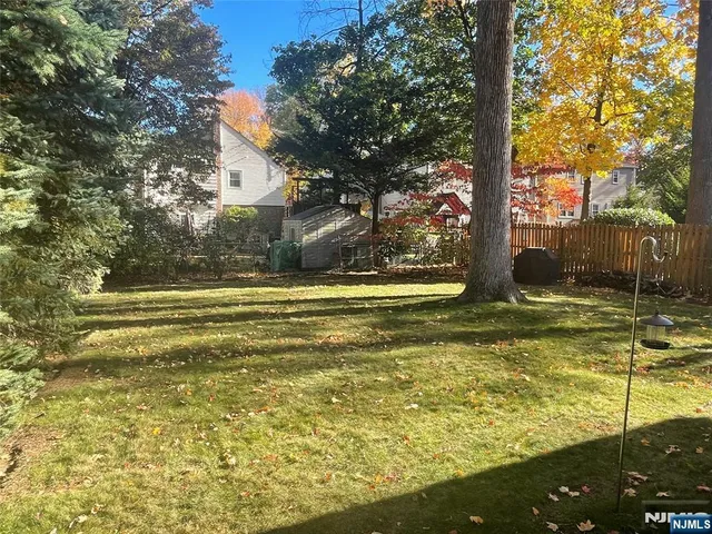 $679,000 | 1105 Belle Avenue, Teaneck, NJ 07666