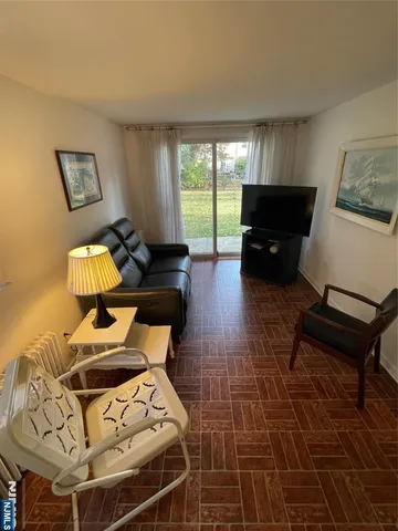 $679,000 | 1105 Belle Avenue, Teaneck, NJ 07666