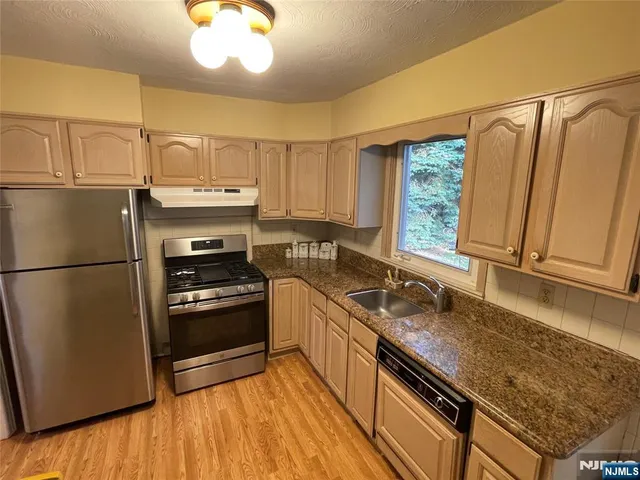 $679,000 | 1105 Belle Avenue, Teaneck, NJ 07666