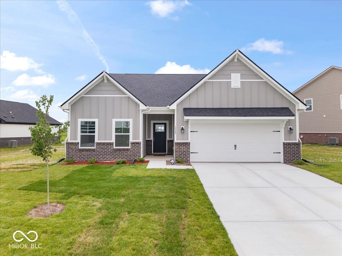 1549 Little Rodeo Place Greenwood, IN 46143 - Photo 2 of 33