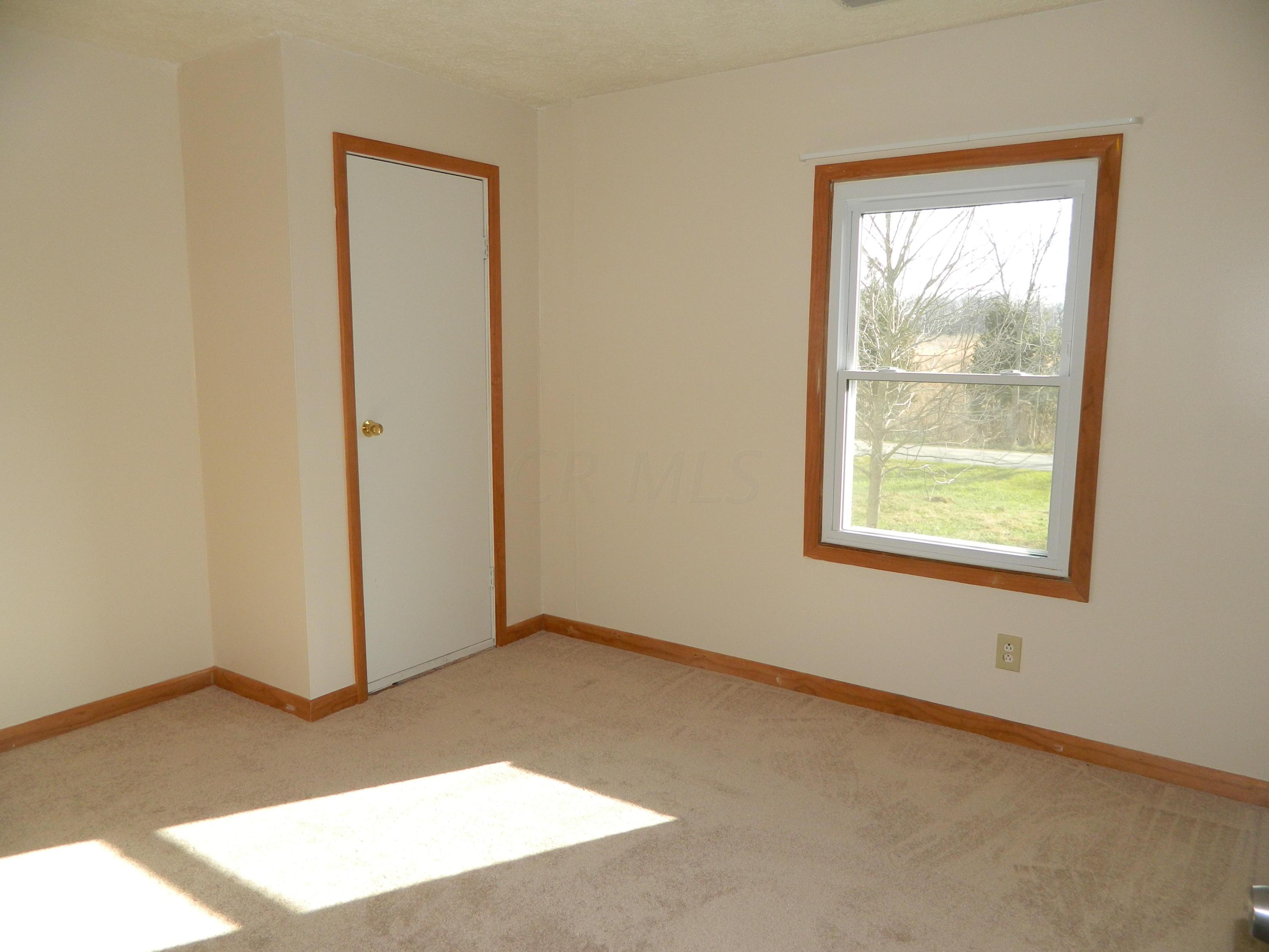 9070 Geirich Road Galloway, OH 43119 - Photo 12 of 19 Gallery Image 12