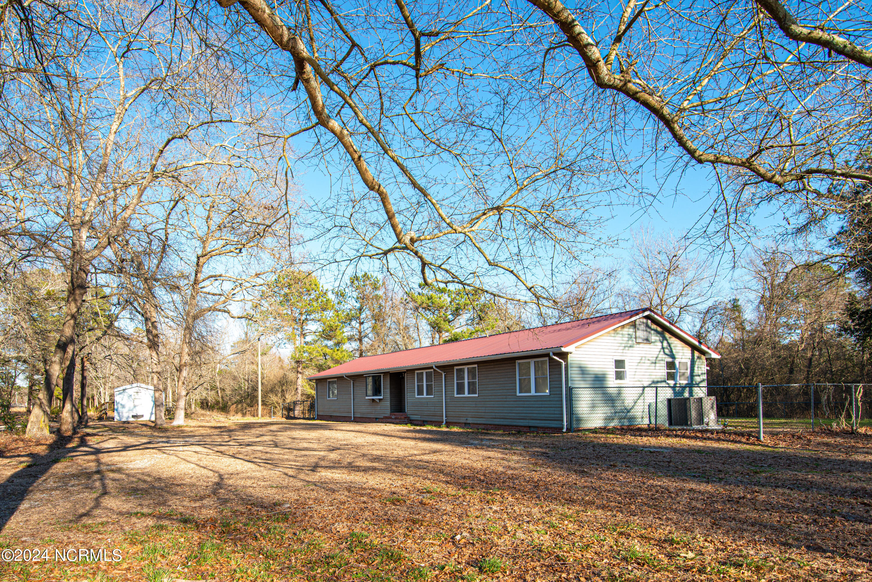 531 Fowler Manning Road Richlands, NC 28574 - Photo 34 of 35 DSC_9328