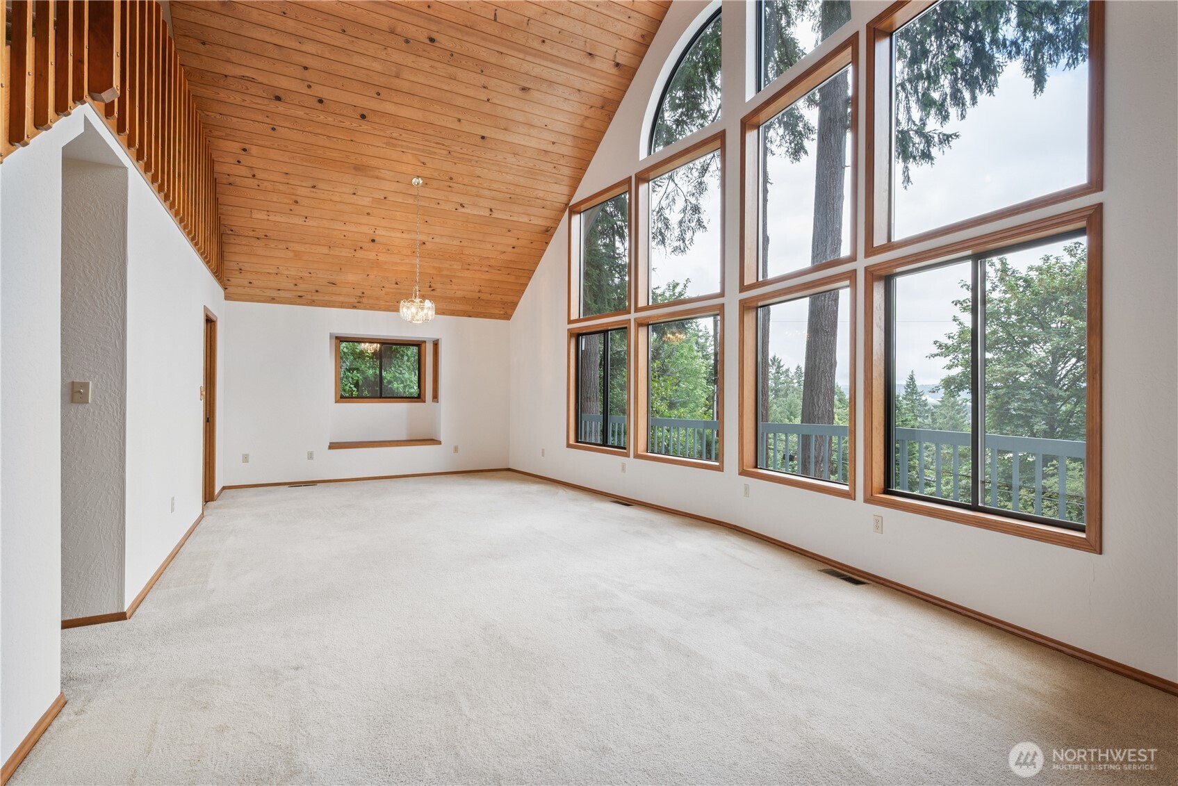 4352 Poplar Way Longview, WA 98632 - Photo 3 of 31
