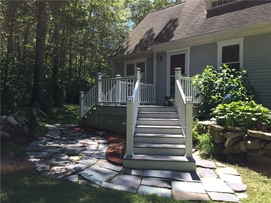113 Stone Church Road Tiverton, RI 02878 - Photo 2 of 25