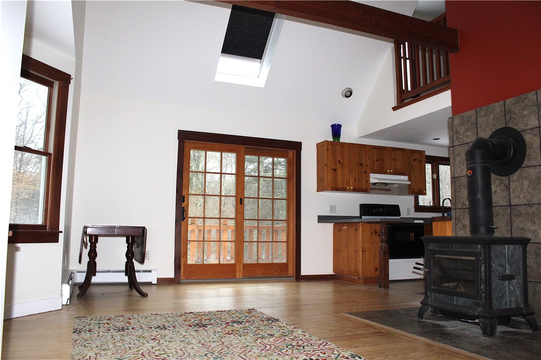 113 Stone Church Road Tiverton, RI 02878 - Photo 3 of 25